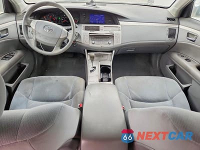 Zdjęcie 8 z 12 samochodu: 2005 TOYOTA AVALON XL VIN:4T1BK36B25U014619 - miniatura