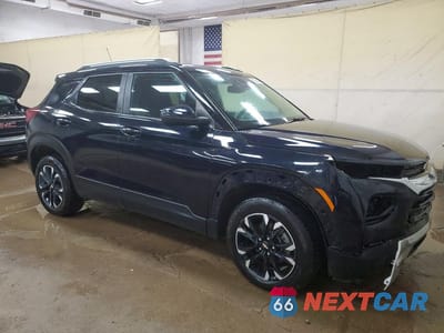 Czwarte zdjęcie samochodu z boku: 2021 CHEVROLET TRAILBLAZER LT VIN:KL79MPS25MB130804 - miniatura