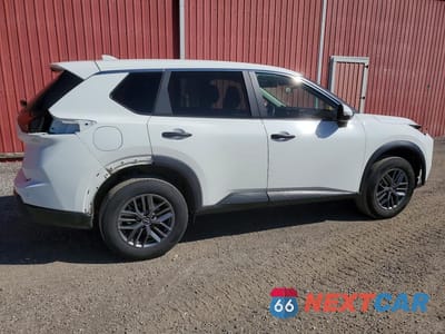 Trzecie zdjęcie samochodu z tyłu: 2025 NISSAN ROGUE S VIN:JN8BT3AB0SW426079 - miniatura