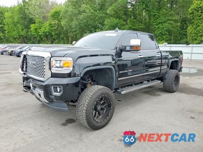 2015 GMC SIERRA K2500 DENALI 1GT120E80FF645430 - główne zdjęcie licytacji z USA - miniatura