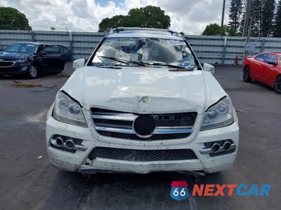 Piąte zdjęcie samochodu w środku: 2011 MERCEDES-BENZ GL 450 4MATIC VIN:4JGBF7BE5BA743125 - miniatura
