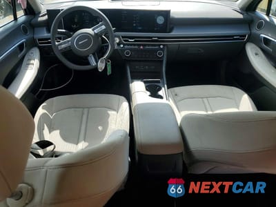 Zdjęcie 8 z 12 samochodu: 2025 HYUNDAI SONATA SEL VIN:KMHL64JA1SA497711 - miniatura