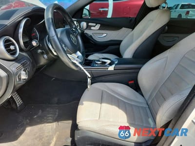 Zdjęcie 7 z 12 samochodu: 2015 MERCEDES-BENZ C 400 4MATIC VIN:55SWF6GB1FU030555 - miniatura