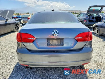 Zdjęcie 6 z 12 samochodu: 2014 VOLKSWAGEN JETTA TDI VIN:3VWLL7AJXEM374363 - miniatura