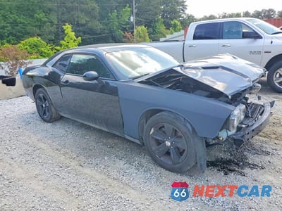 Czwarte zdjęcie samochodu z boku: 2020 DODGE CHALLENGER SXT VIN:2C3CDZAG2LH227373 - miniatura