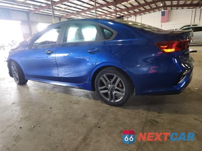 Drugie zdjęcie samochodu z przodu: 2021 KIA FORTE GT LINE VIN:3KPF34AD0ME406478 - miniatura