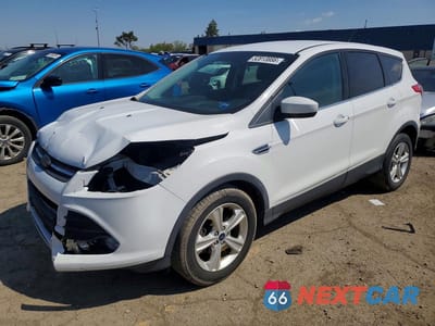 2015 FORD ESCAPE SE 1FMCU0G77FUC34556 - główne zdjęcie licytacji z USA - miniatura