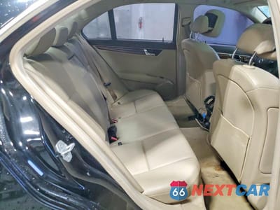 Zdjęcie 10 z 12 samochodu: 2011 MERCEDES-BENZ C 300 4MATIC VIN:WDDGF8BB8BR136326 - miniatura