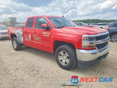 Czwarte zdjęcie samochodu z boku: 2019 CHEVROLET SILVERADO LD VIN:2GCVKPEC5K1106463 - miniatura