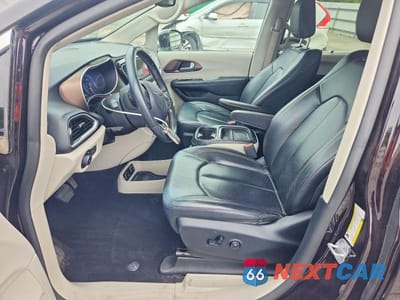 Zdjęcie 7 z 13 samochodu: 2018 CHRYSLER PACIFICA TOURING L VIN:2C4RC1BG8JR124149 - miniatura