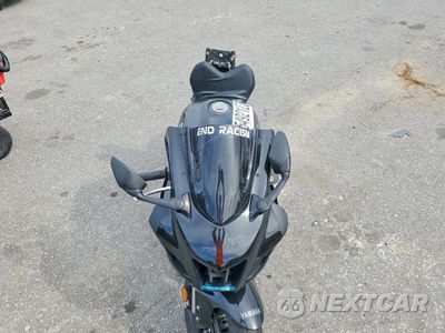Piąte zdjęcie samochodu w środku: 2022 YAMAHA YZFR7 VIN:JYARM38E3NA001802 - miniatura
