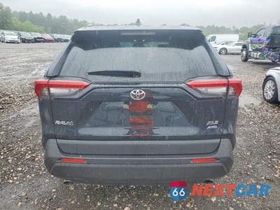 Zdjęcie 6 z 13 samochodu: 2025 TOYOTA RAV4 XLE VIN:JTMP1RFV2SJ045473 - miniatura