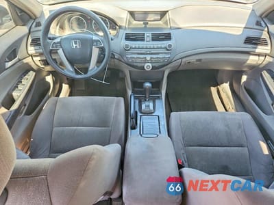 Zdjęcie 8 z 12 samochodu: 2009 HONDA ACCORD LX VIN:1HGCP263X9A055005 - miniatura
