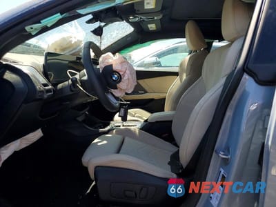 Zdjęcie 7 z 13 samochodu: 2026 BMW 228 VIN:WBA83GG00T7U37031 - miniatura