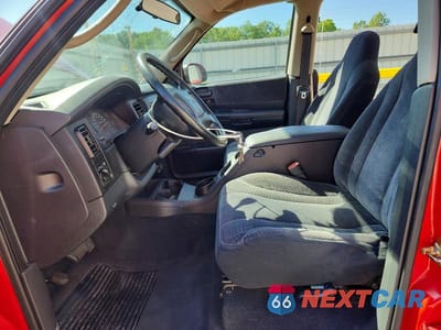 Zdjęcie 7 z 12 samochodu: 2004 DODGE DAKOTA VIN:1D7HL48N24S717016 - miniatura