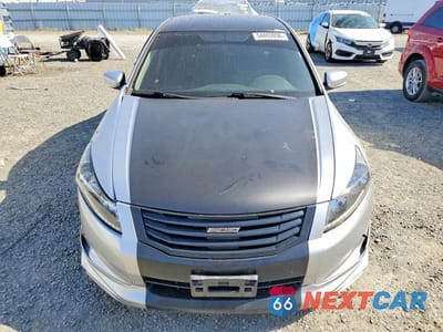 Piąte zdjęcie samochodu w środku: 2010 HONDA ACCORD LXP VIN:1HGCP2F49AA152046 - miniatura