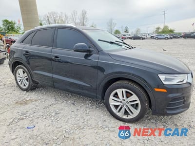 Czwarte zdjęcie samochodu z boku: 2017 AUDI Q3 PREMIUM VIN:WA1BCCFS1HR016560 - miniatura
