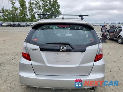Zdjęcie 6 z 13 samochodu: 2011 HONDA FIT SPORT VIN:JHMGE8H6XBC022532 - miniatura