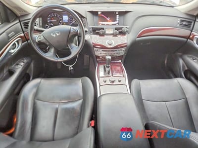 Zdjęcie 8 z 12 samochodu: 2019 INFINITI Q70 3.7 LUXE VIN:JN1BY1AR2KM585554 - miniatura