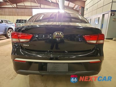 Zdjęcie 6 z 12 samochodu: 2021 KIA RIO LX VIN:3KPA24AD4ME400793 - miniatura