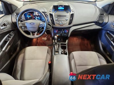 Zdjęcie 8 z 13 samochodu: 2017 FORD ESCAPE SE VIN:1FMCU9GD0HUB55758 - miniatura