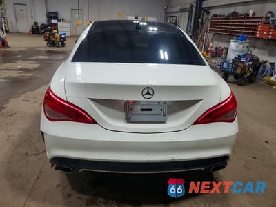 Zdjęcie 6 z 12 samochodu: 2014 MERCEDES-BENZ CLA 250 VIN:WDDSJ4EB2EN044072 - miniatura