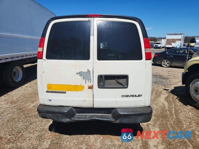 Zdjęcie 6 z 13 samochodu: 2004 CHEVROLET EXPRESS G3500 VIN:1GCHG39U141171071 - miniatura