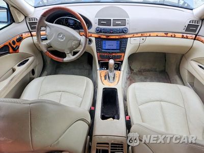 Zdjęcie 8 z 12 samochodu: 2006 MERCEDES-BENZ E 350 VIN:WDBUF56J96A801105 - miniatura