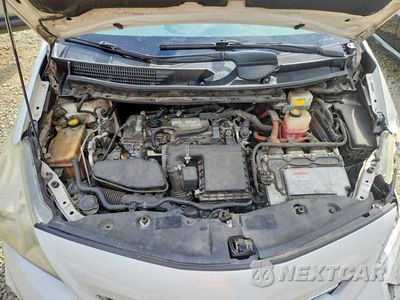 Zdjęcie 11 z 12 samochodu: 2012 TOYOTA PRIUS V THREE VIN:JTDZN3EU2C3136462 - miniatura
