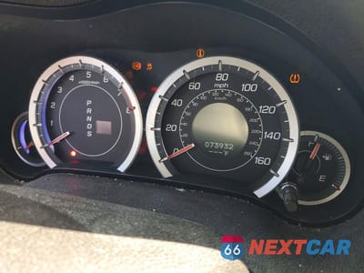 Zdjęcie 9 z 12 samochodu: 2013 ACURA TSX TECH VIN:JH4CU2F6XDC007422 - miniatura