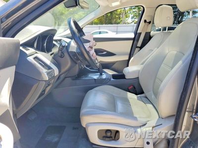Zdjęcie 7 z 14 samochodu: 2020 JAGUAR E-PACE VIN:SADFK2FX2L1Z85327 - miniatura