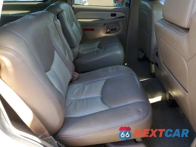Zdjęcie 11 z 13 samochodu: 2004 GMC YUKON DENALI VIN:1GKEK63U24J274192 - miniatura