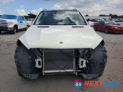Piąte zdjęcie samochodu w środku: 2018 MERCEDES-BENZ GLE 350 VIN:4JGDA5JBXJB192265 - miniatura