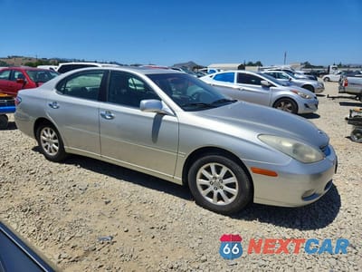 Czwarte zdjęcie samochodu z boku: 2004 LEXUS ES 330 VIN:JTHBA30G845010030 - miniatura