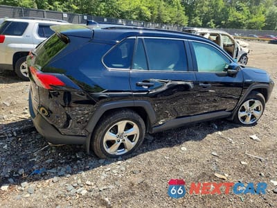 Trzecie zdjęcie samochodu z tyłu: 2021 TOYOTA RAV4 HYBRID XLE PREMIUM VIN:4T3B6RFV5MU026397 - miniatura