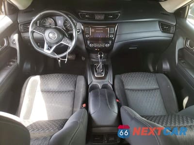 Zdjęcie 8 z 13 samochodu: 2018 NISSAN ROGUE SV VIN:KNMAT2MV4JP506727 - miniatura