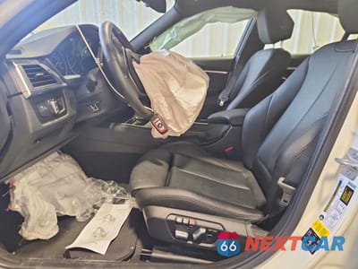 Zdjęcie 7 z 12 samochodu: 2018 BMW 330 XI VIN:WBA8D9G54JNU72569 - miniatura