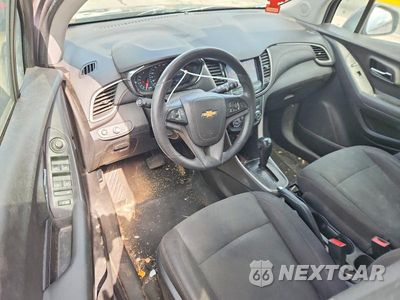 Zdjęcie 8 z 12 samochodu: 2020 CHEVROLET TRAX LS VIN:3GNCJKSB6LL170673 - miniatura