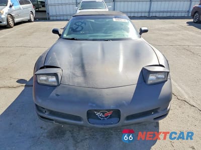 Piąte zdjęcie samochodu w środku: 2002 CHEVROLET CORVETTE VIN:1G1YY32G825115600 - miniatura