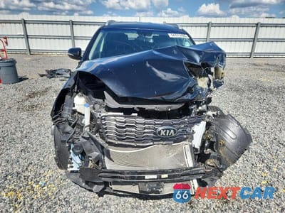 Piąte zdjęcie samochodu w środku: 2020 KIA SORENTO LX VIN:5XYPG4A38LG645004 - miniatura