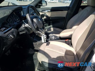 Zdjęcie 7 z 13 samochodu: 2016 BMW X1 XDRIVE28I VIN:WBXHT3C34G5F65727 - miniatura