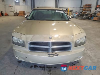 Piąte zdjęcie samochodu w środku: 2010 DODGE CHARGER SXT VIN:2B3CA3CV2AH202002 - miniatura