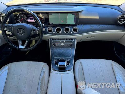 Zdjęcie 12 z 14 samochodu: 2017 MERCEDES-BENZ E 400 4MATIC VIN:WDDZH6GB9HA239374 - miniatura