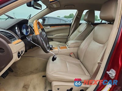 Zdjęcie 7 z 12 samochodu: 2013 CHRYSLER 300C VIN:2C3CCAKG2DH585710 - miniatura
