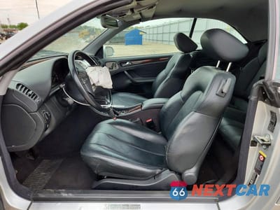 Zdjęcie 7 z 12 samochodu: 2001 MERCEDES-BENZ CLK 320 VIN:WDBLK65G31T091764 - miniatura