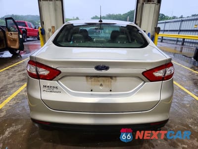 Zdjęcie 6 z 12 samochodu: 2016 FORD FUSION S VIN:3FA6P0G70GR214642 - miniatura