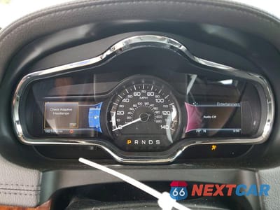 Zdjęcie 9 z 12 samochodu: 2017 LINCOLN MKT VIN:2LMHJ5FK1HBL00680 - miniatura