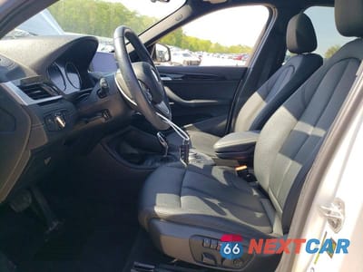 Zdjęcie 7 z 12 samochodu: 2020 BMW X1 XDRIVE28I VIN:WBXJG9C03L5R29996 - miniatura