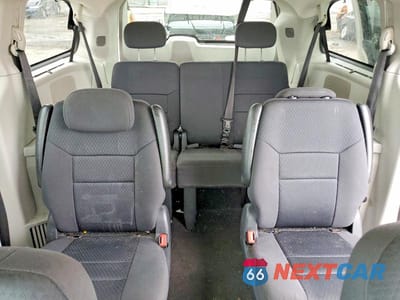 Zdjęcie 10 z 13 samochodu: 2010 DODGE GRAND CARAVAN SXT VIN:2D4RN5DX4AR125221 - miniatura