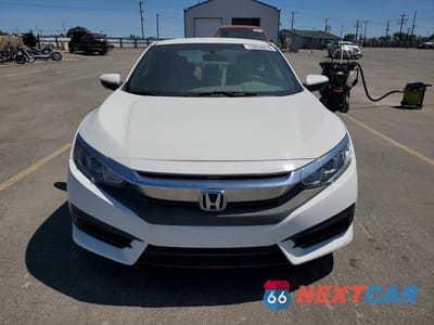 Piąte zdjęcie samochodu w środku: 2016 HONDA CIVIC LX VIN:2HGFC4B58GH305092 - miniatura